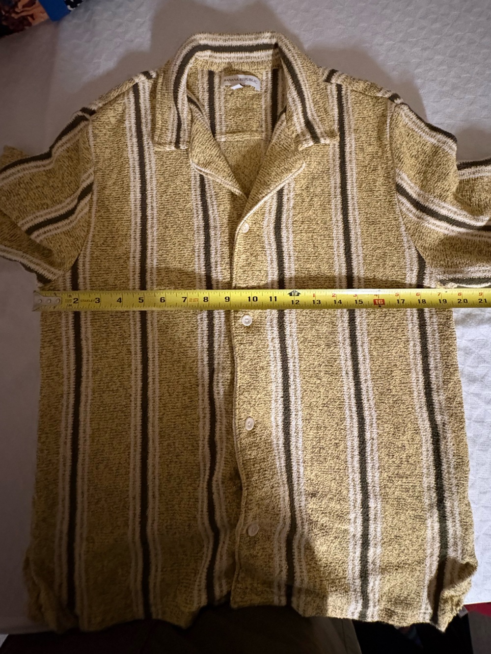 Banana Republic Mustard Striped Short-Sleeve Button-Down Shirt